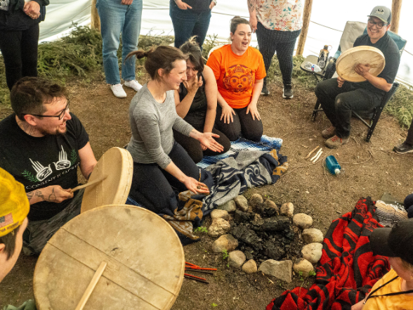 drumming-circle-videography-celebration-in-nature