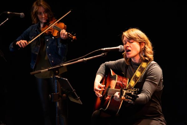 bouncing-pika-live-music-performance-with-vocals-and-violin