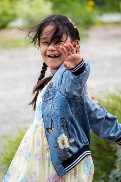 happy-girl-running-in-nature-film-528x792